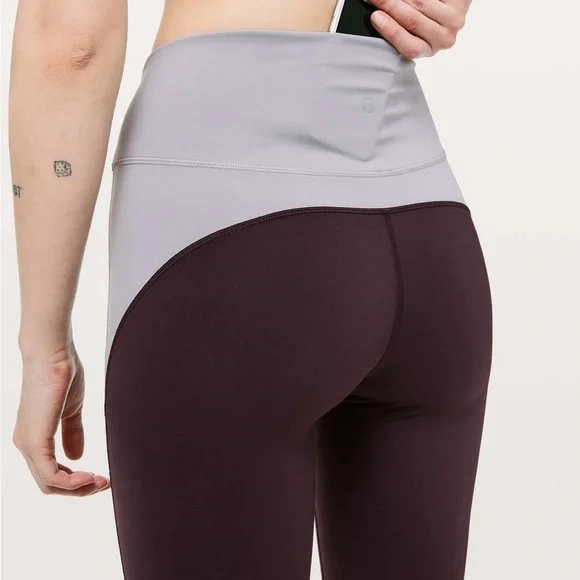 Lululemon In Movement Blocked Tight in Plum Shadow Everlux 25” - Picture 5 of 11